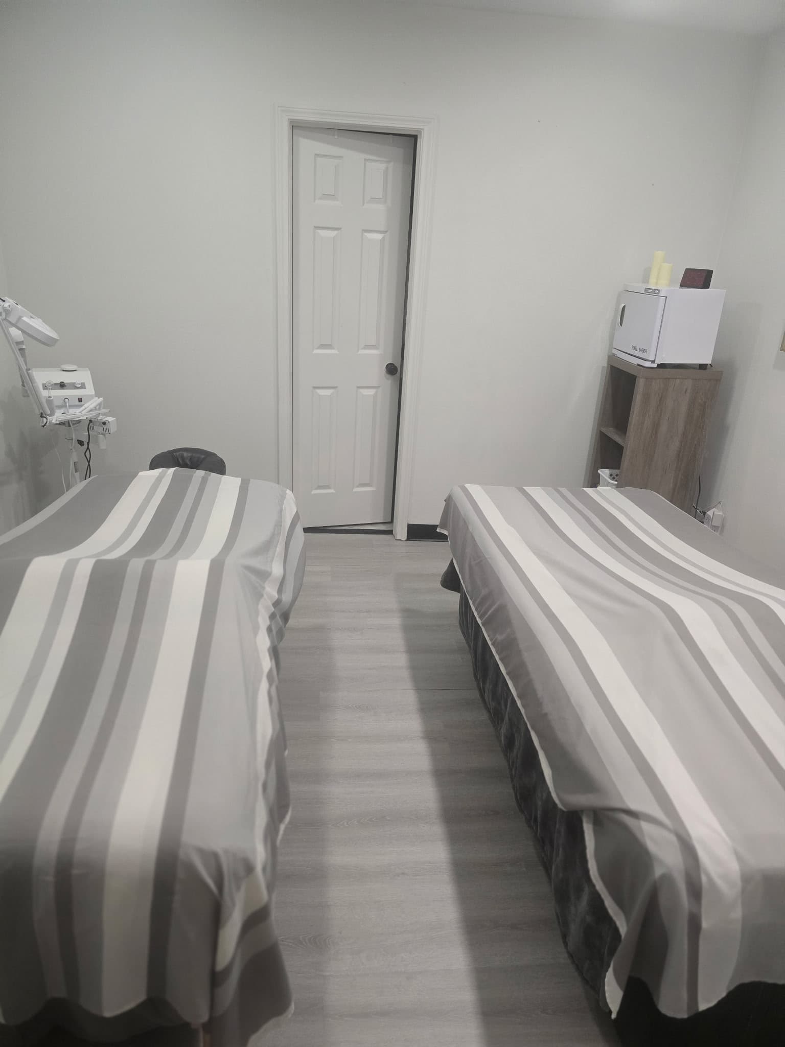 Couples massage room